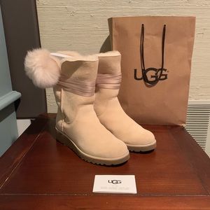 UGG TOSCANA POM POM Satin Ribbon Wedge Boot